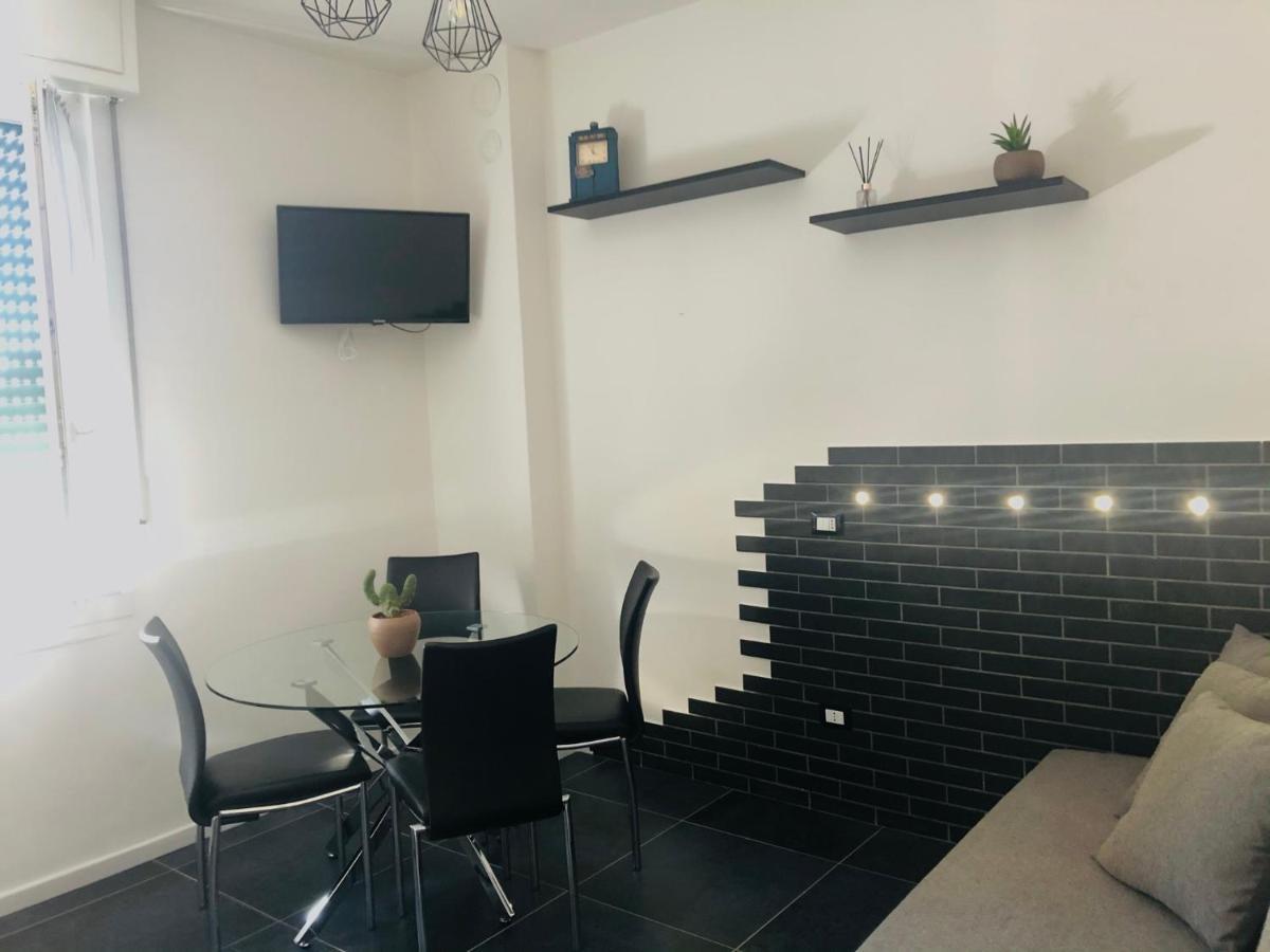 Blaxej, Nel Cuore Di Verona, Moderno Ed Elegante, 4 Posti Letto, Wi-Fi, Self Check In Leilighet Eksteriør bilde