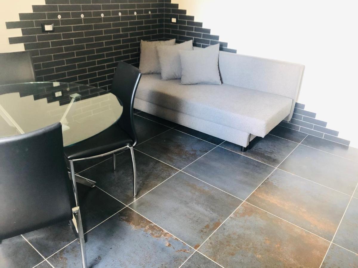 Blaxej, Nel Cuore Di Verona, Moderno Ed Elegante, 4 Posti Letto, Wi-Fi, Self Check In Leilighet Eksteriør bilde