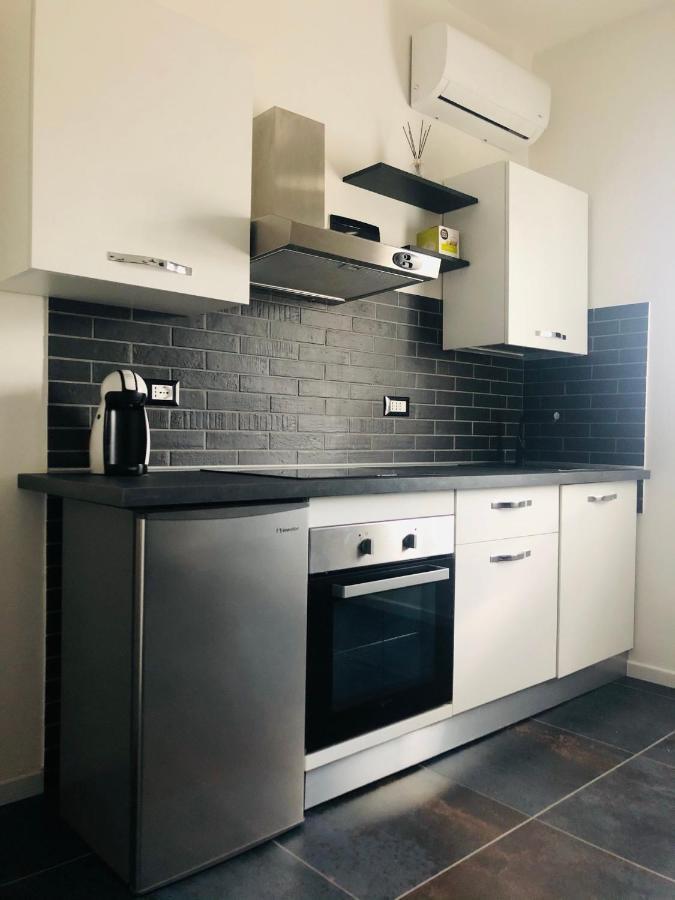 Blaxej, Nel Cuore Di Verona, Moderno Ed Elegante, 4 Posti Letto, Wi-Fi, Self Check In Leilighet Eksteriør bilde